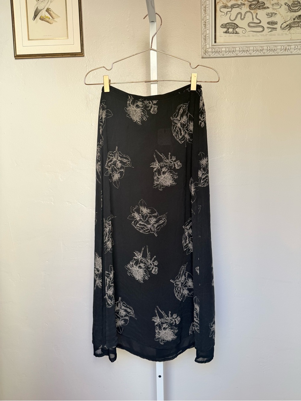 SILK Dana Buchman Black Floral Midi Skirt